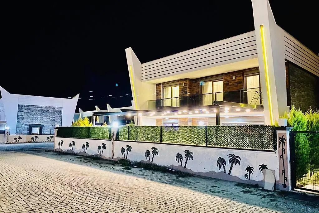 Kusadasi'Nda Havuzlu Lux Villa Best Life Turkey